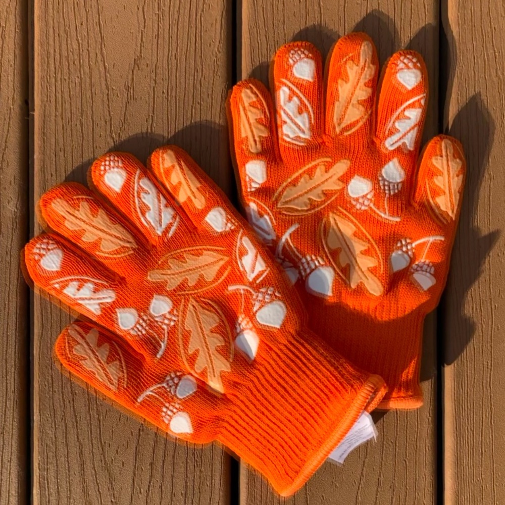 🆕TARA TESHER TEMPTATIONS OVEN GLOVES “AUTUMN LEAVES” SIZE SMALL/MED NWTS!
